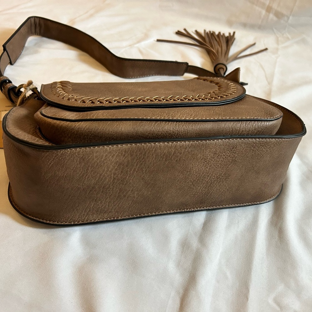 Ampere Vegan Leather Shoulder Bag - Picture 7 of 12